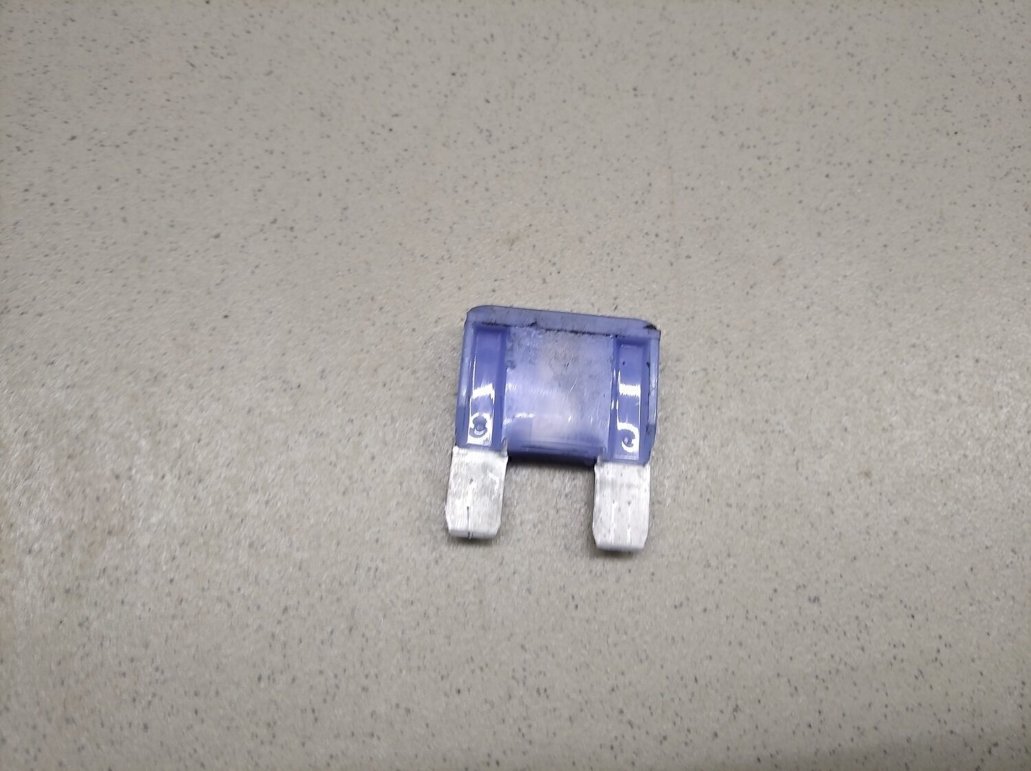 Предохранитель VAZ Lada Largus 2011>