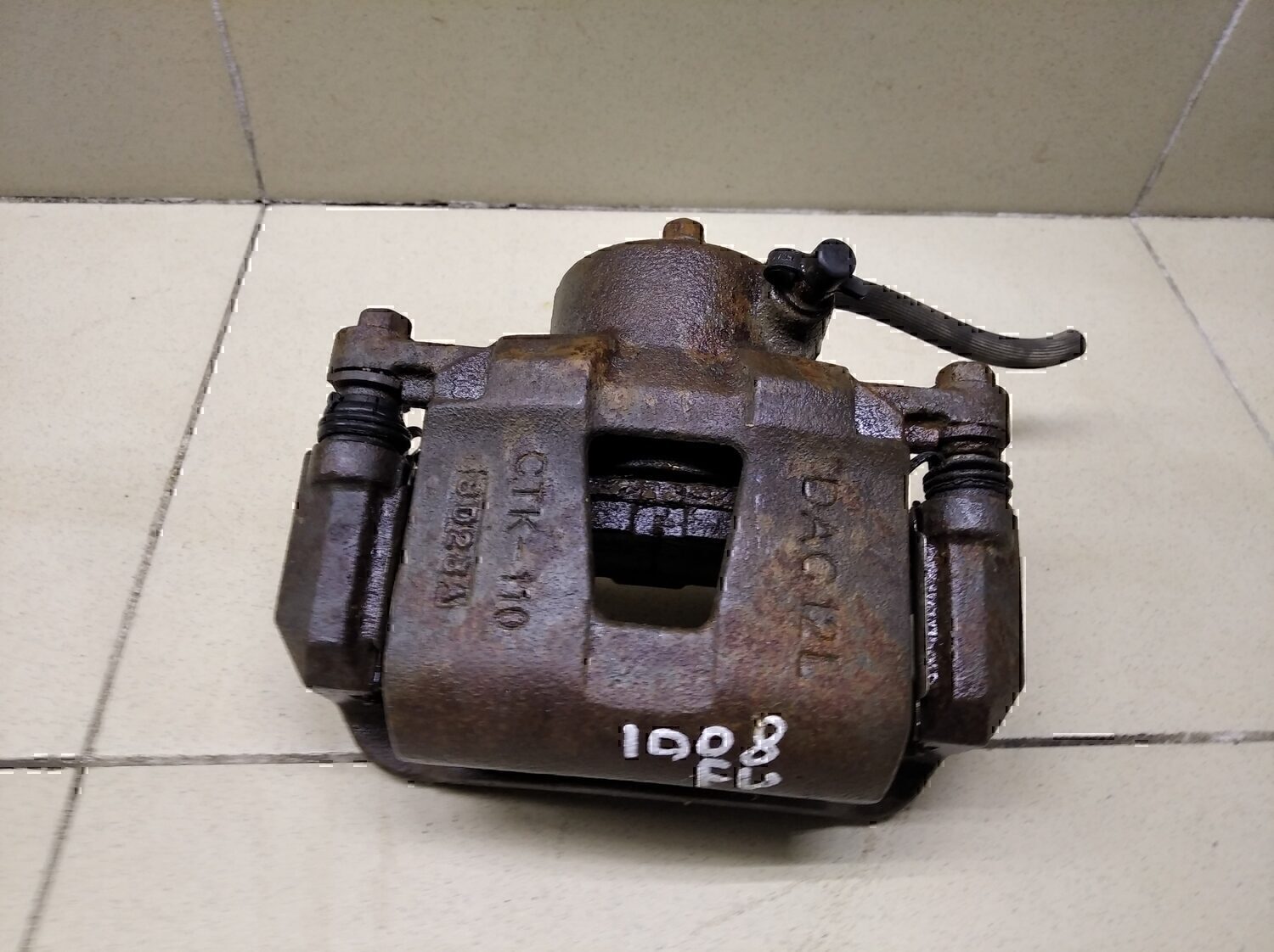 Суппорт передний левый Chevrolet Aveo (T200) 2003-2008