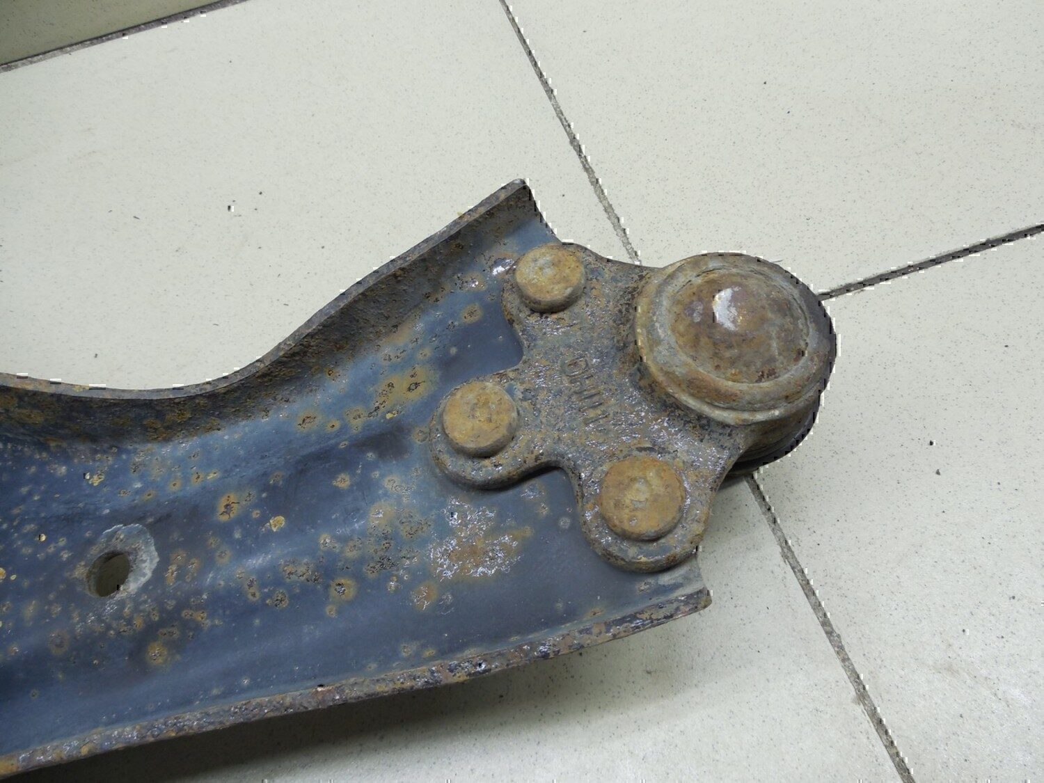Рычаг передний правый — фото 7