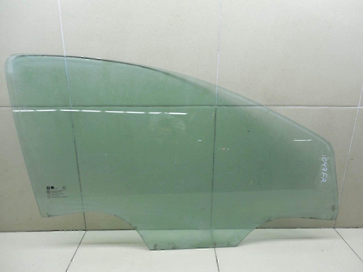 Стекло двери передней правой Chevrolet Aveo (T300) 2011>