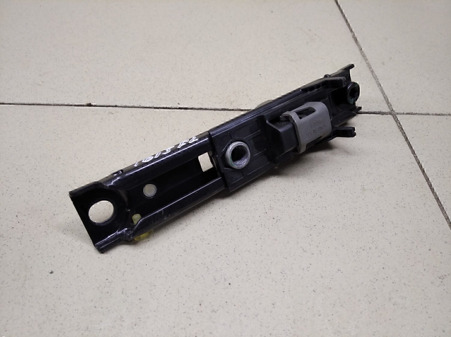 Механизм регулировки ремня безопасности Chevrolet Aveo (T300) 2011>