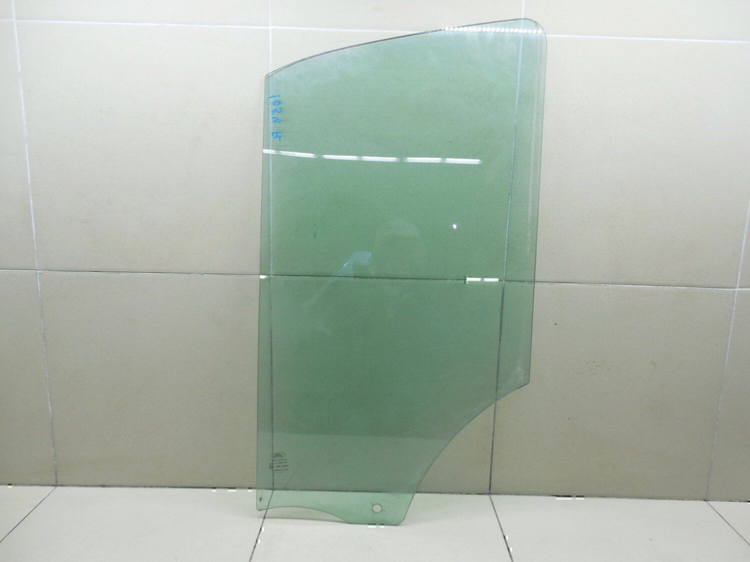 Стекло двери передней левой FORD Transit 2014>