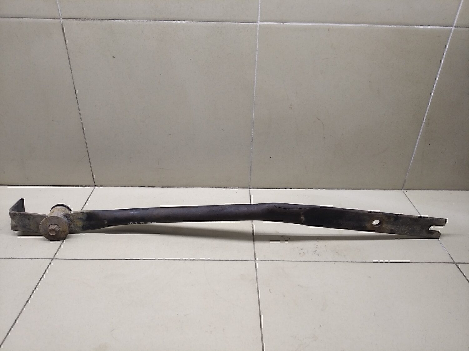 Кронштейн передней балки Chevrolet Aveo (T200) 2003-2008