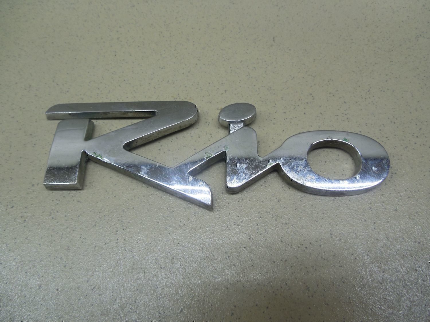 Эмблема на крышку багажника KIA RIO 2005-2011