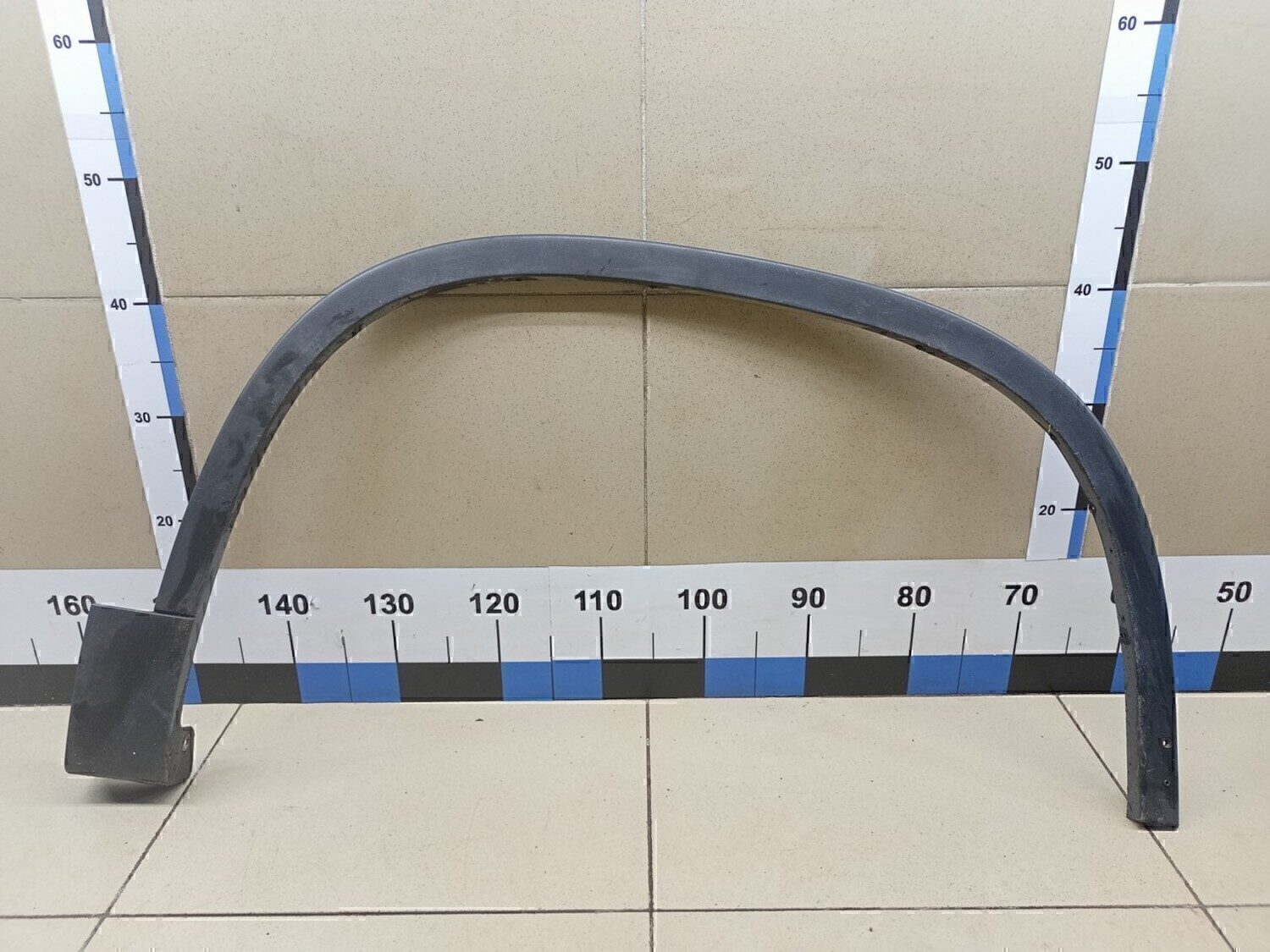 Накладка переднего крыла правого VW Tiguan 2007-2011