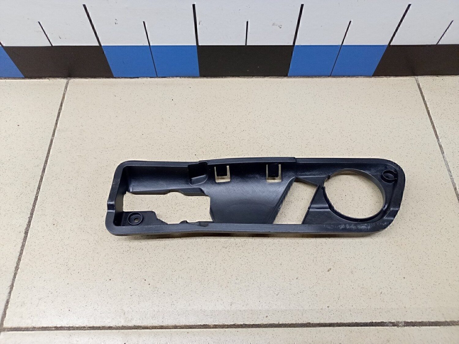 Кронштейн ручки VW Tiguan 2011-2016