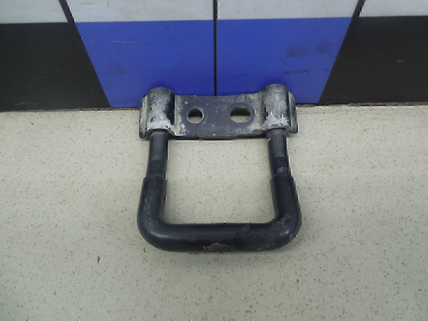 Кронштейн (сопут. товар) KIA RIO 2005-2011