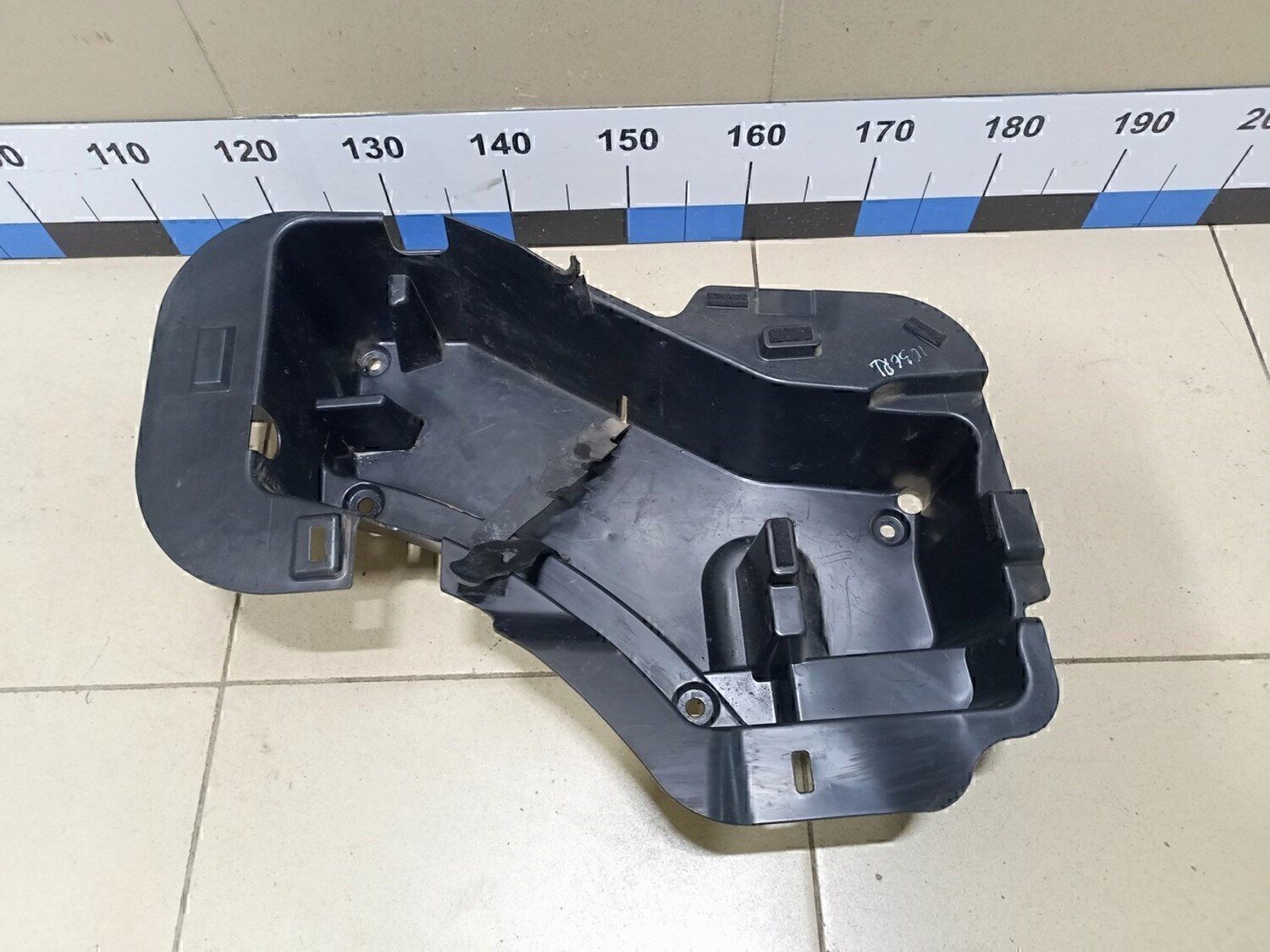 Ящик для инструментов VW Tiguan 2011-2016