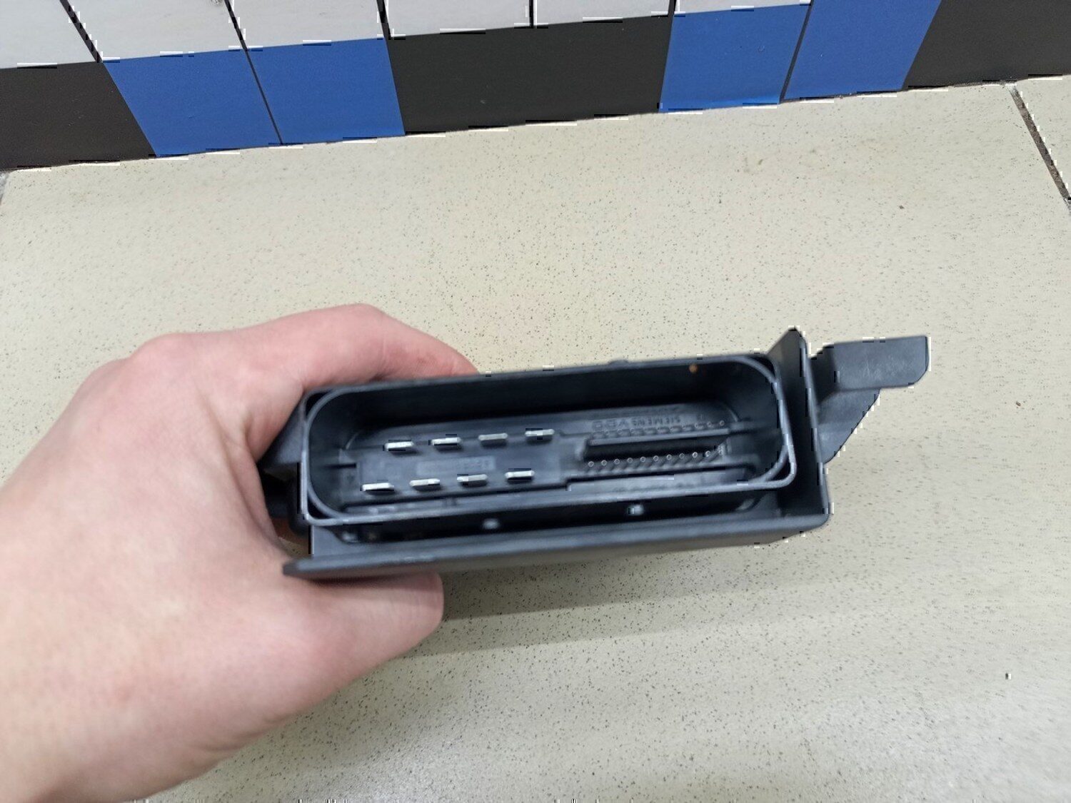 Блок управления парковочным тормозом — фото 3