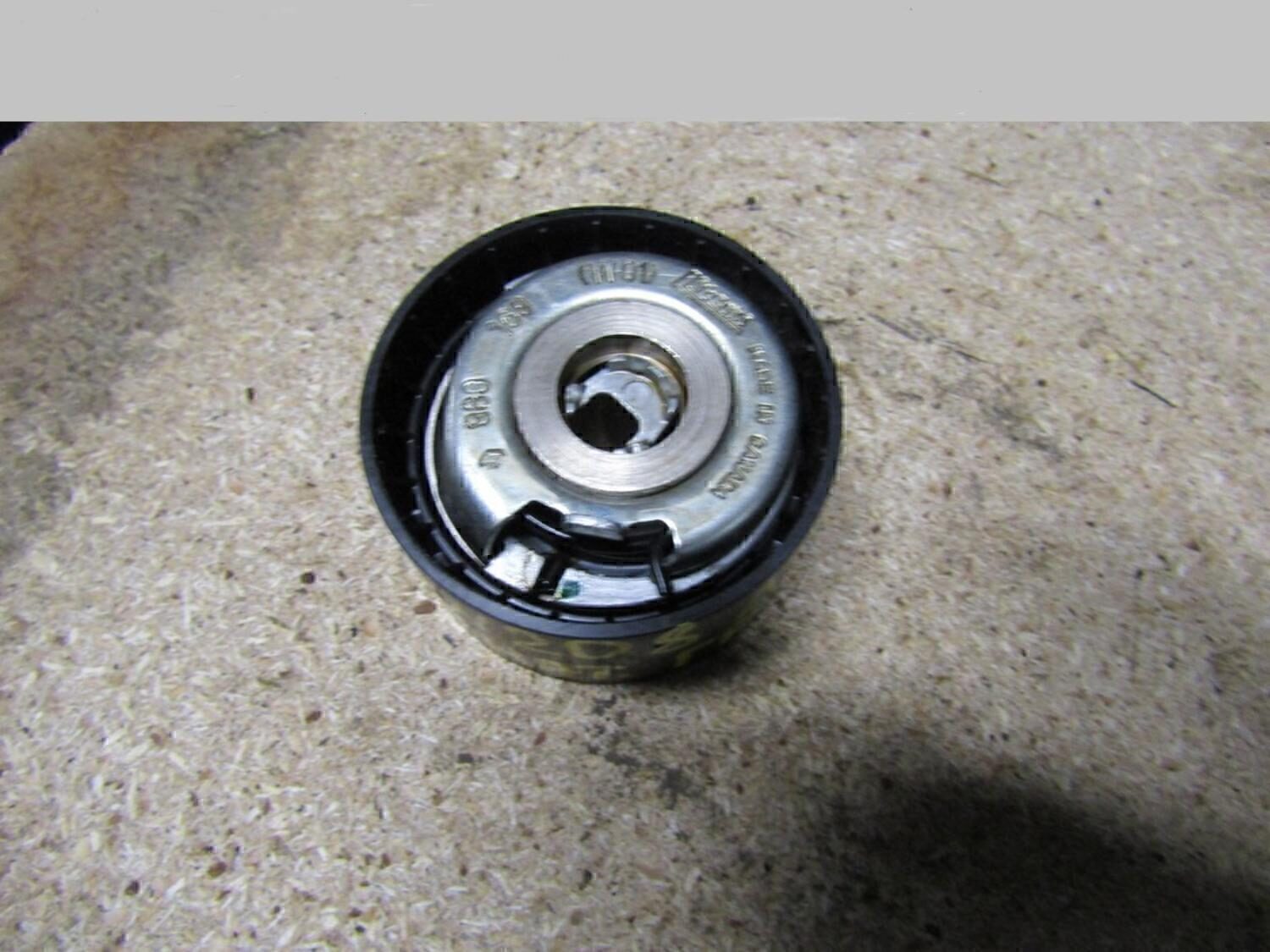 Ролик-натяжитель ремня ГРМ RENAULT Duster 2012>