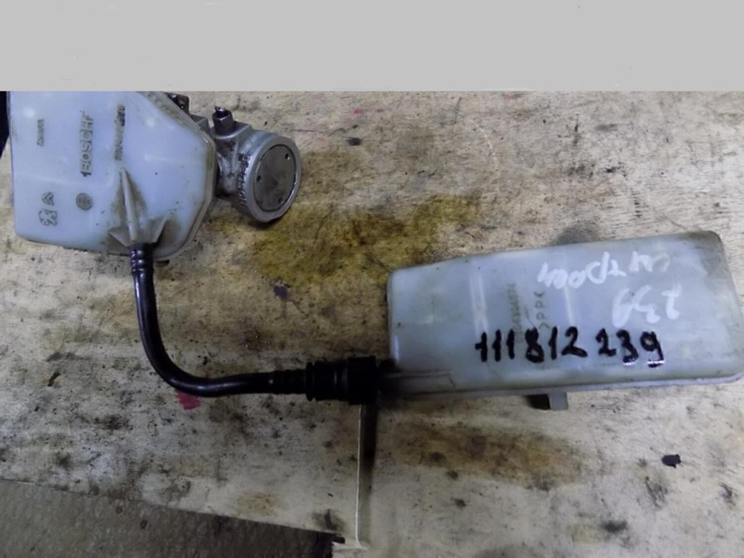 Бачок главного тормозного цилиндра CITROEN C4 2005-2011