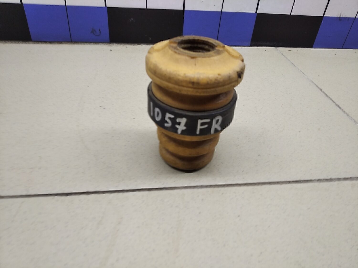 Отбойник переднего амортизатора TOYOTA RAV 4 2013-2019