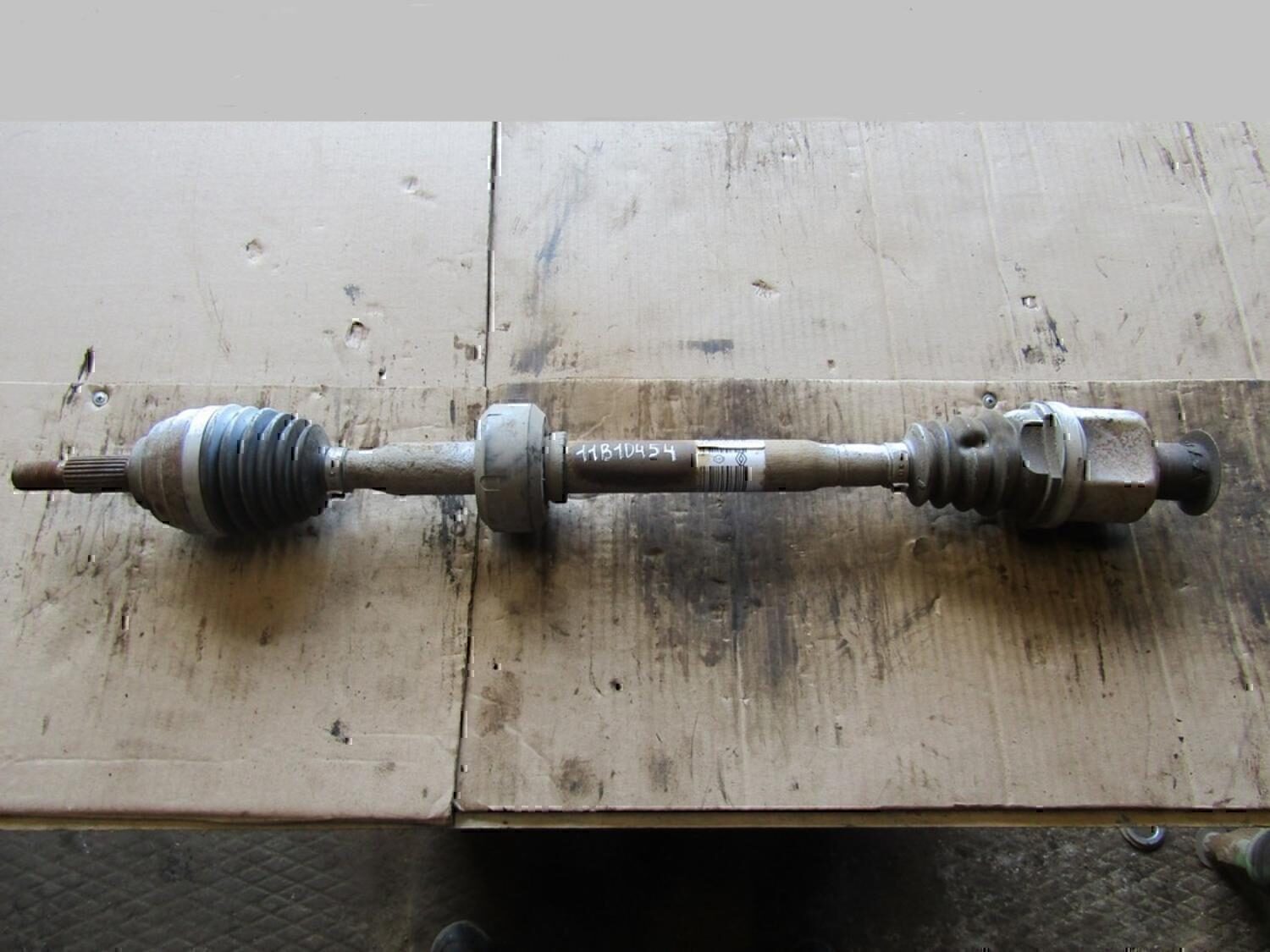 Полуось передняя правая NISSAN Almera (G15) 2013>