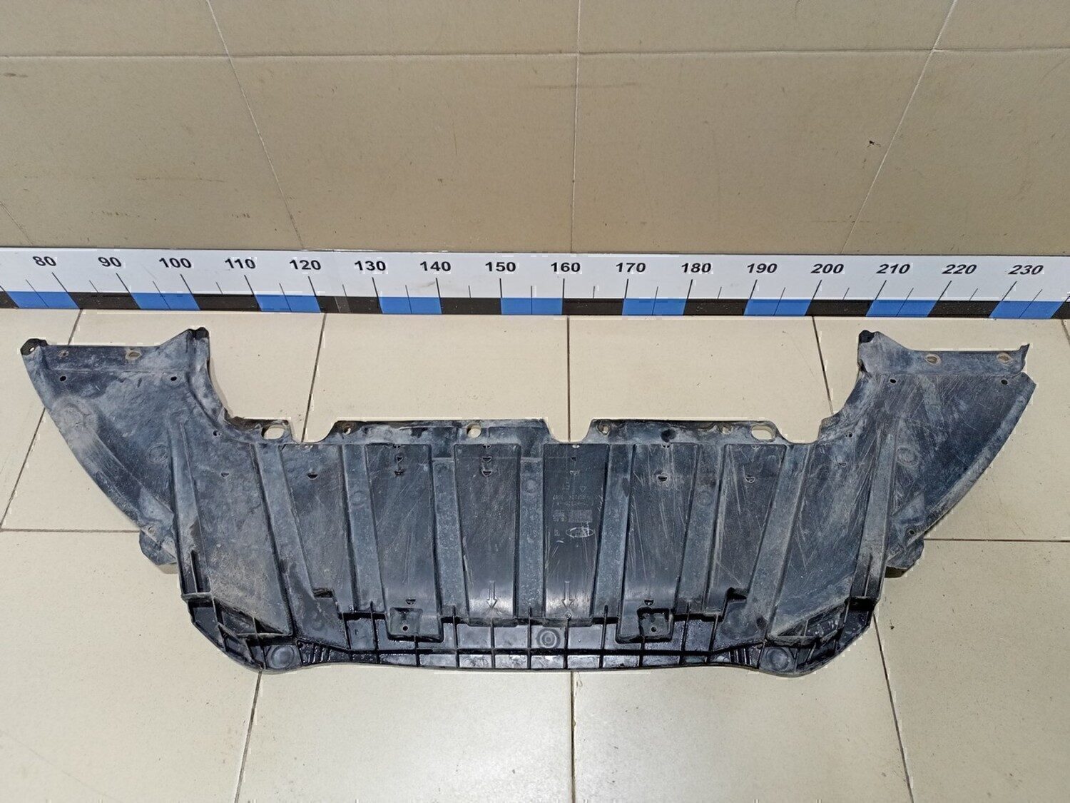 Пыльник двигателя центральный FORD Focus III 2011>