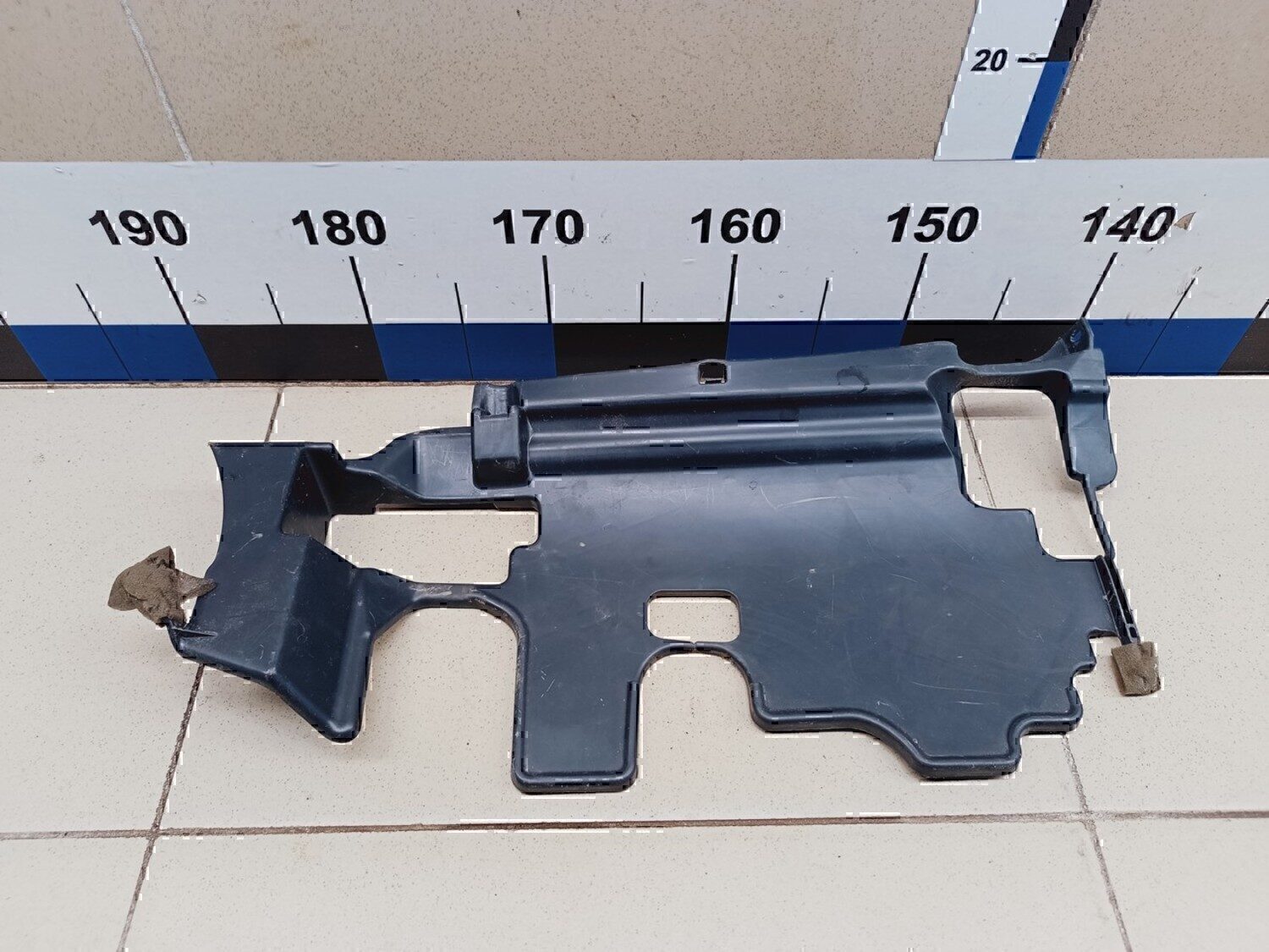 Накладка (кузов внутри) TOYOTA Avensis II 2003-2008