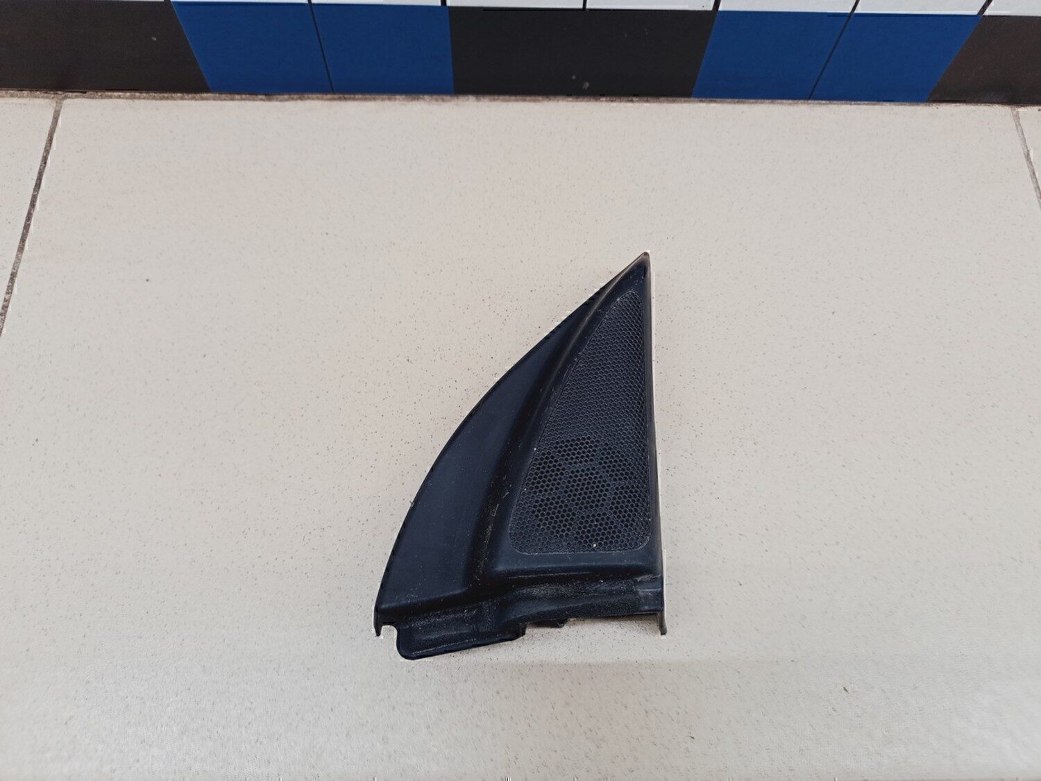 Крышка зеркала внутренняя правая TOYOTA Avensis II 2003-2008