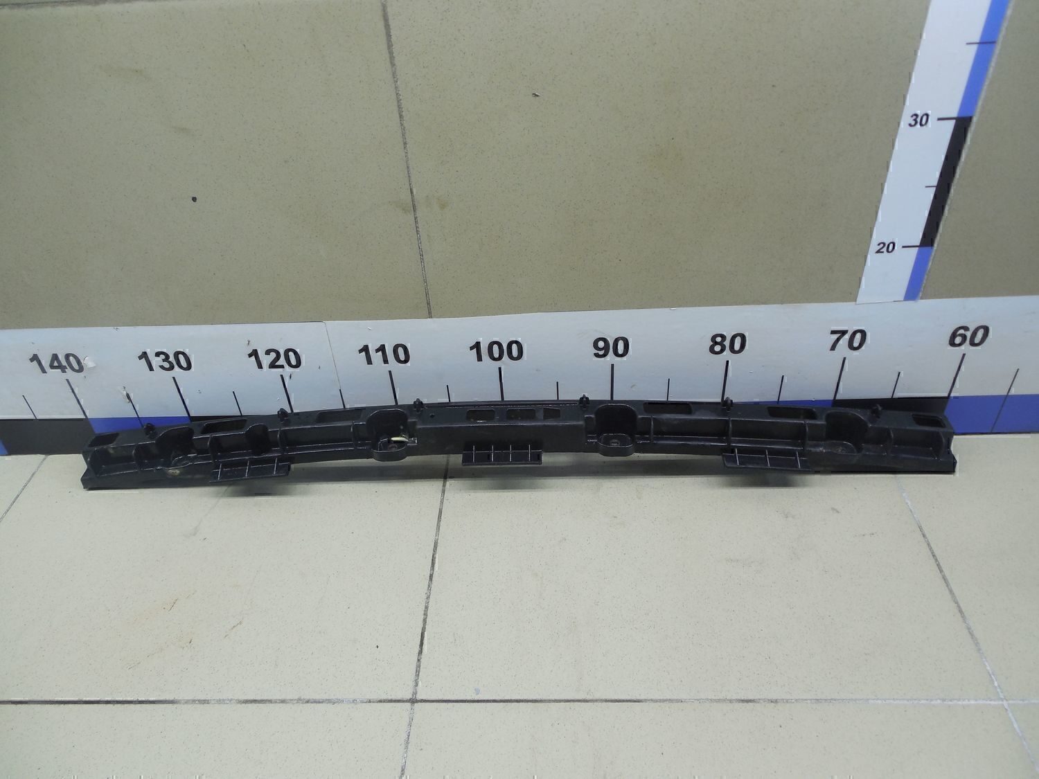 Направляющая заднего бампера Chevrolet Cruze 2009-2016