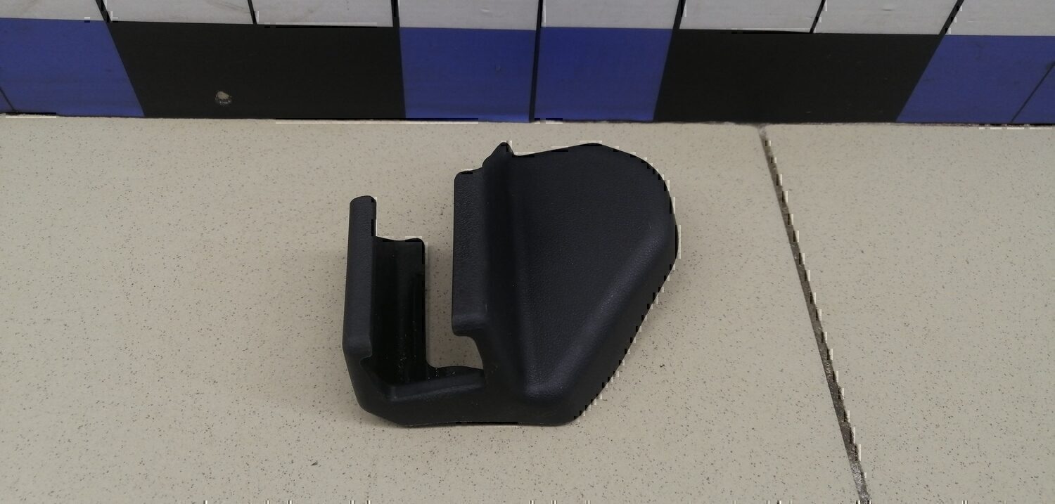 Накладка сиденья TOYOTA Avensis II 2003-2008