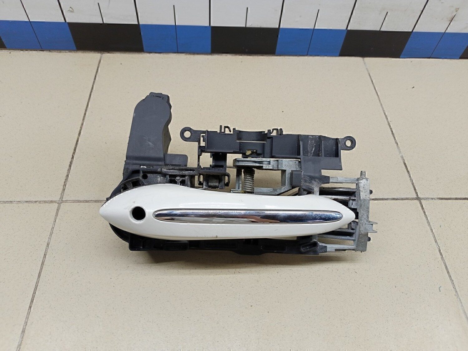 Ручка двери передней наружная левая BMW 5-serie GT F07 2009-2016