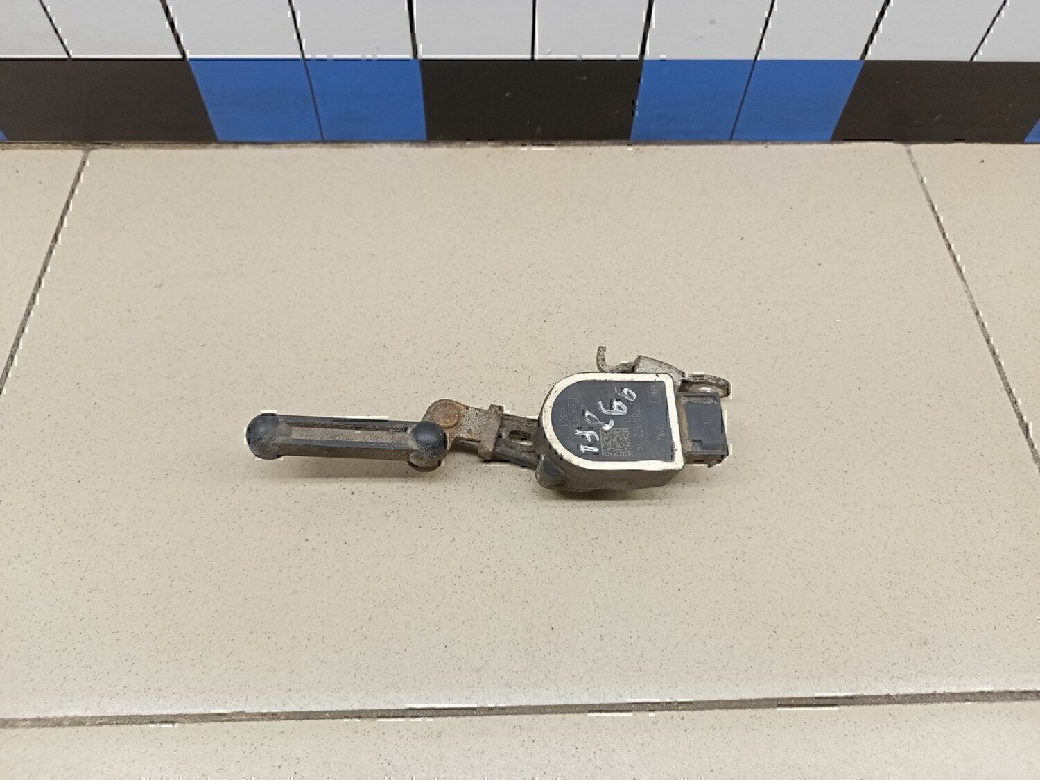 Датчик регулировки дорож. просвета BMW 1-серия F20/F21 2011>