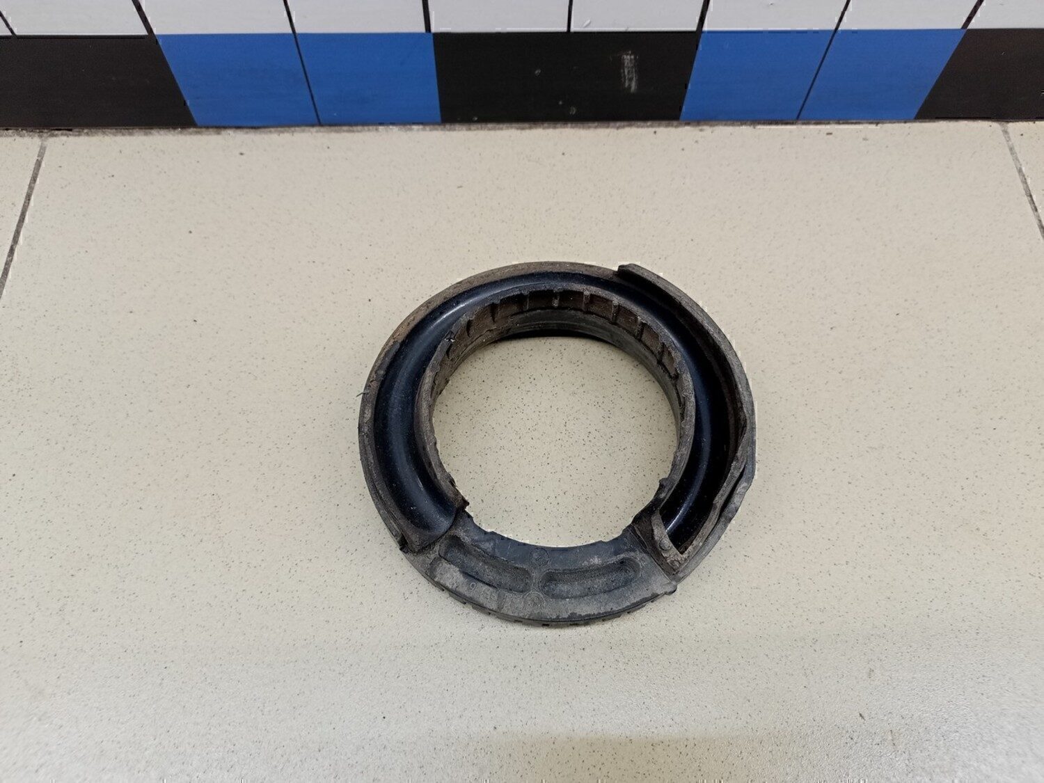 Проставка под переднюю пружину BMW 5-серия F10/F11 2009>