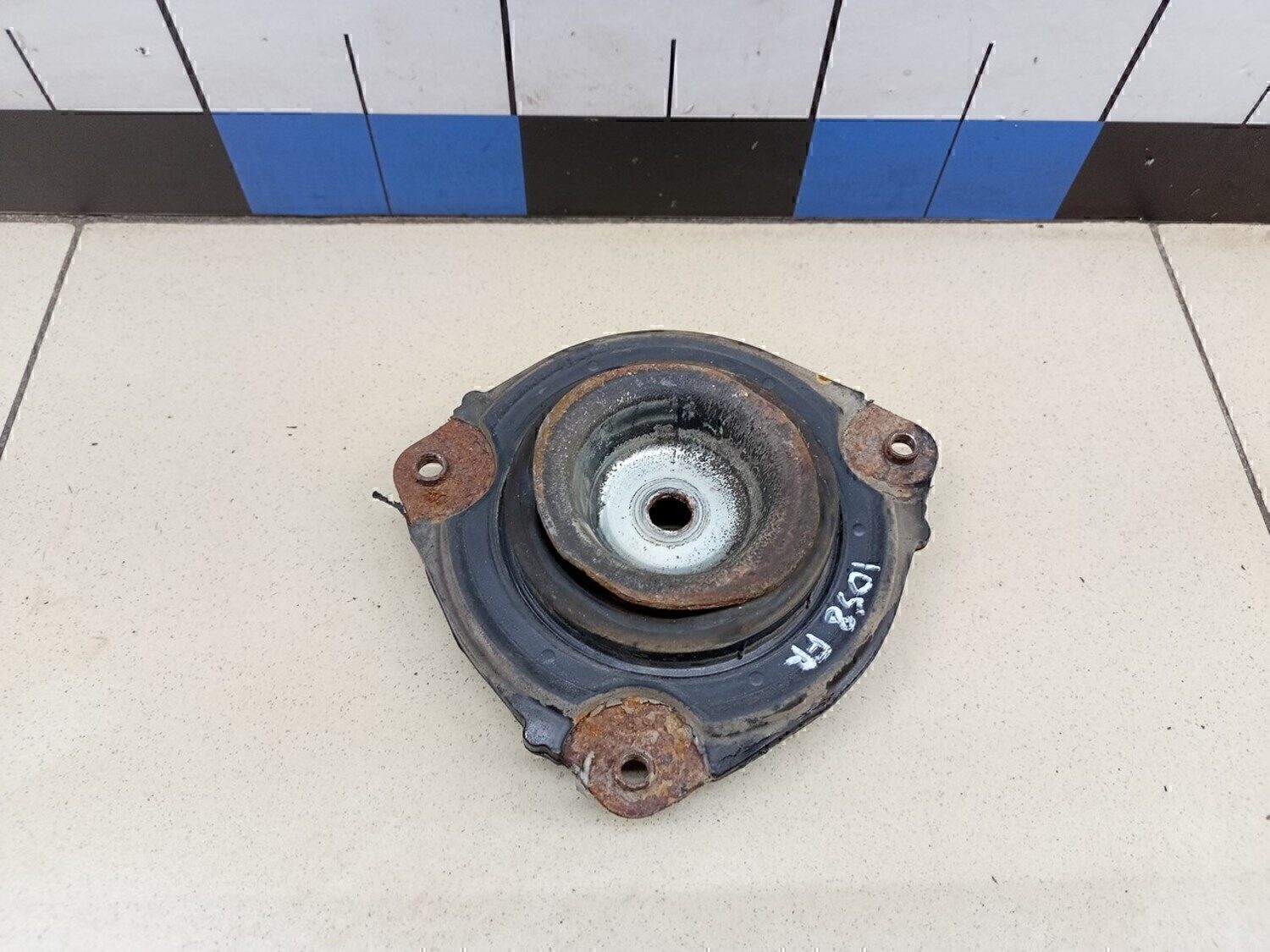 Опора переднего амортизатора NISSAN Juke (F15) 2011>