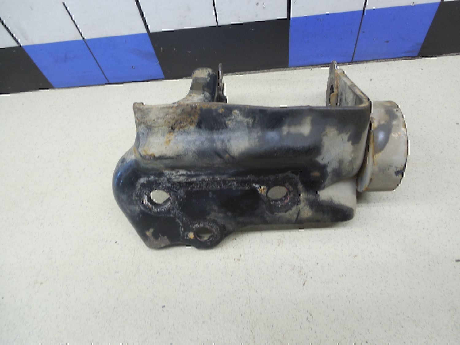 Кронштейн двигателя задний TOYOTA Corolla E15 2006-2013