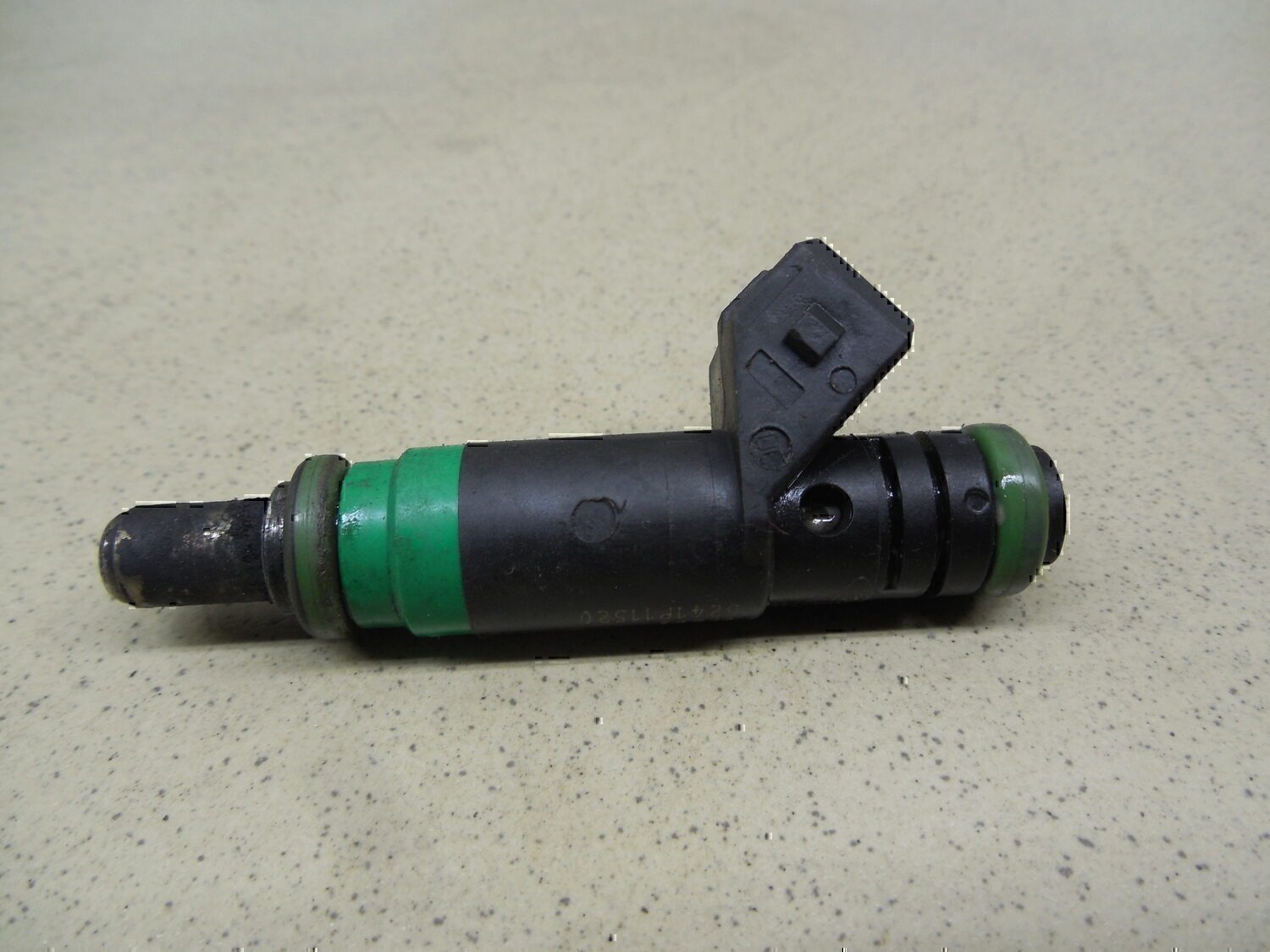 Форсунка инжекторная электрическая FORD Fiesta 1995-2000