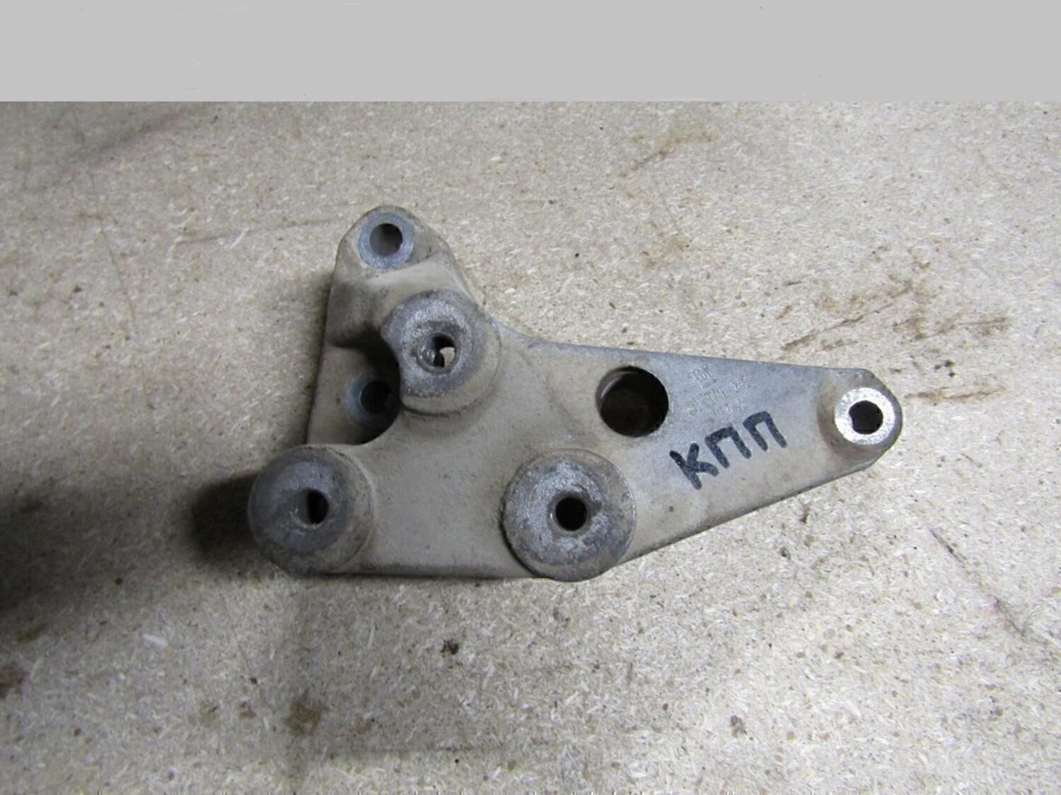 Кронштейн опоры КПП OPEL Astra G 1998-2005