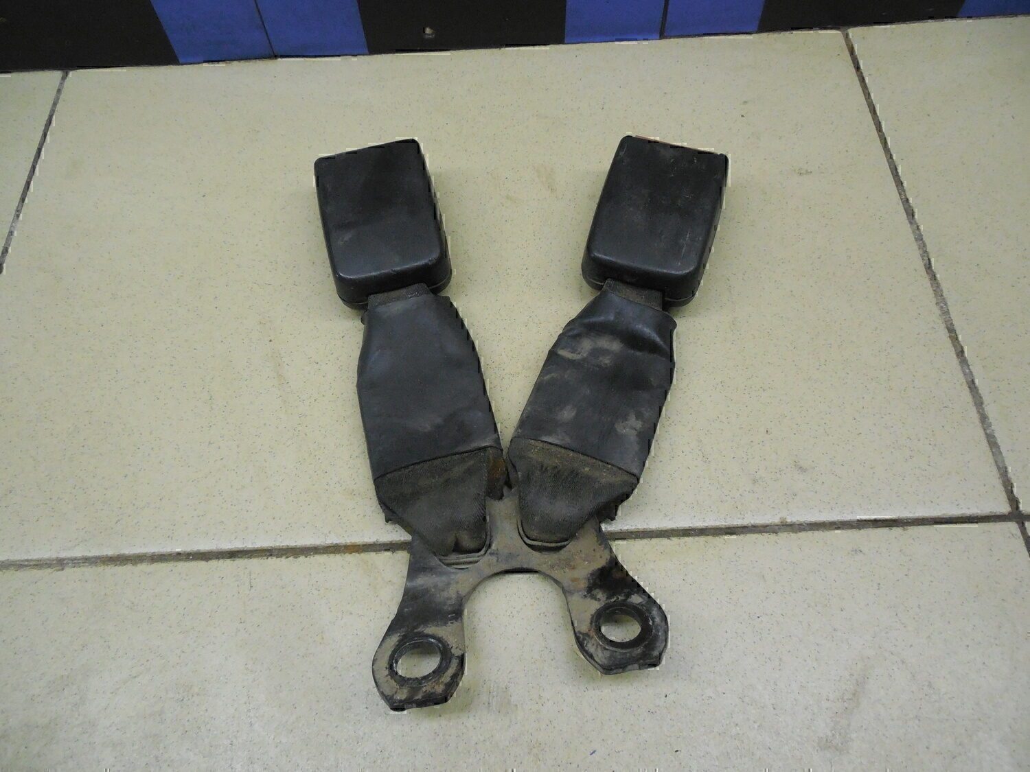 Ответная часть ремня безопасности FORD Fusion 2002-2012