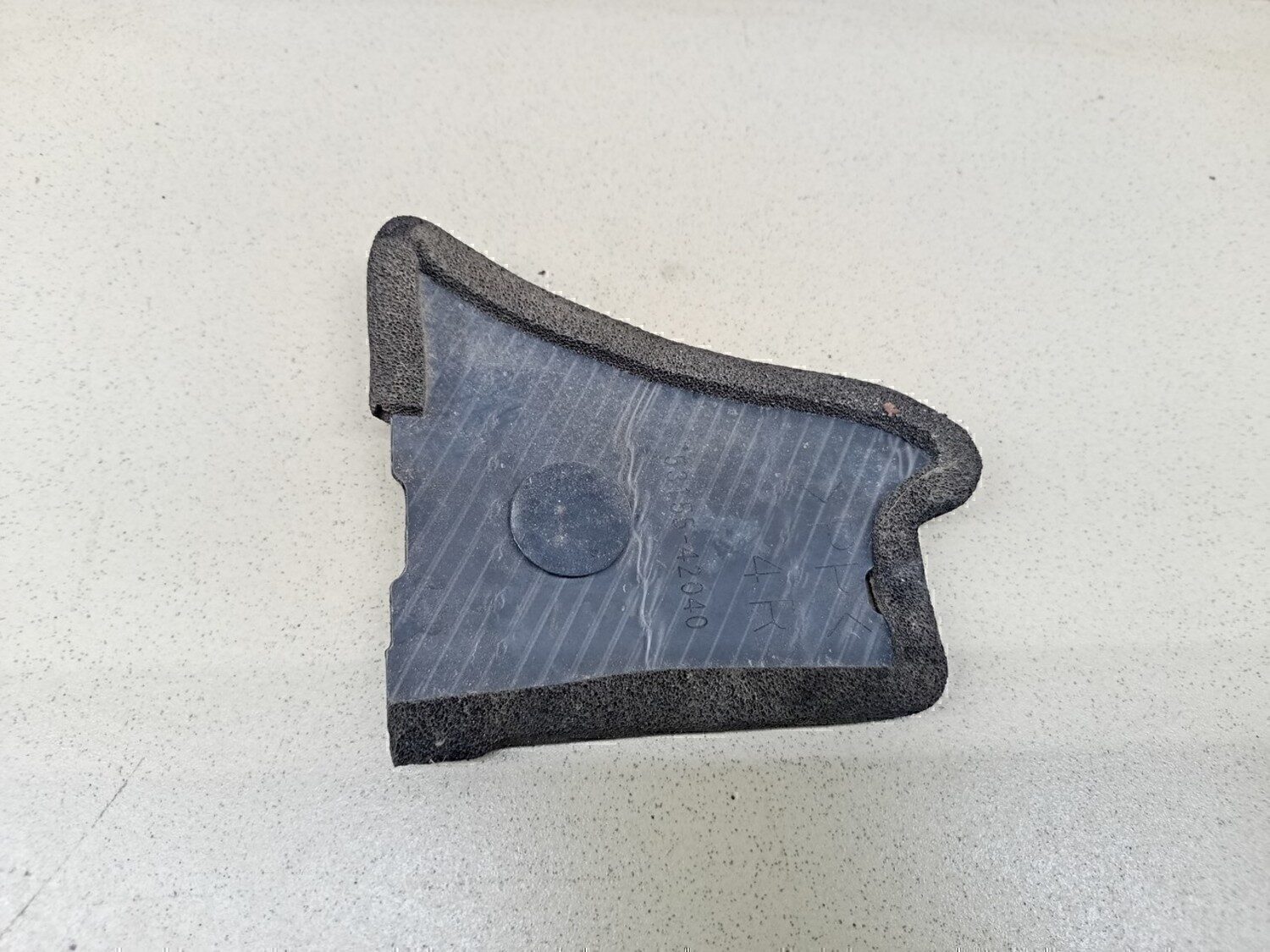 Пыльник (кузов внутри) TOYOTA RAV 4 2013-2019