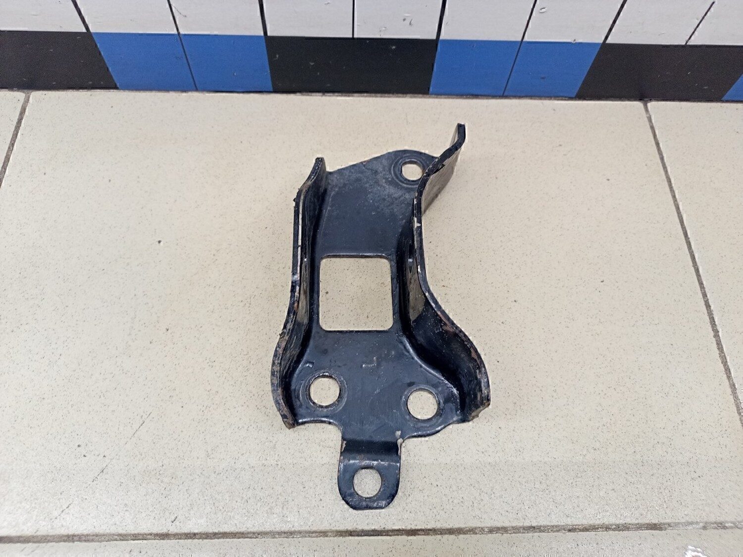 Кронштейн заднего рычага TOYOTA RAV 4 2006-2013