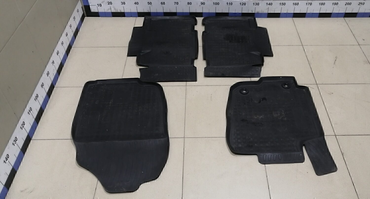 К-кт ковриков TOYOTA RAV 4 2013-2019
