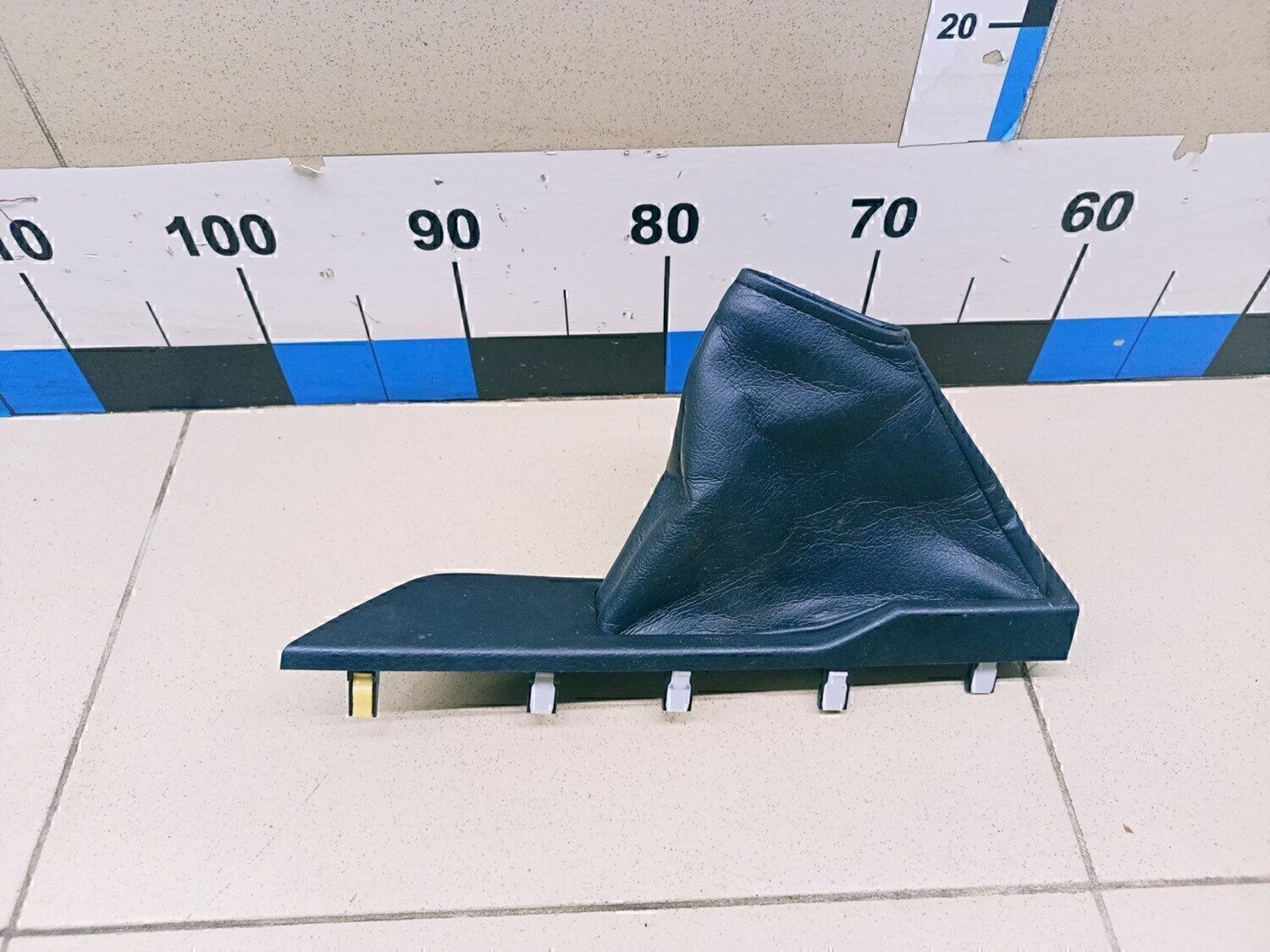 Чехол кулисы TOYOTA RAV 4 2013-2019