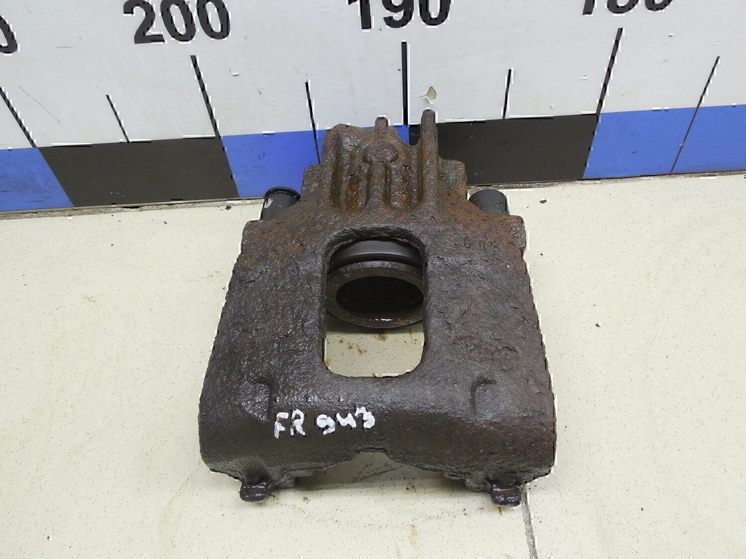 Суппорт передний правый FORD Focus I 1998-2004