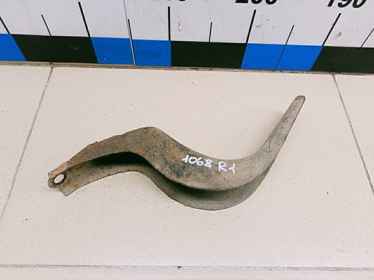 Кронштейн подножки TOYOTA Land Cruiser (150)-Prado 2009>