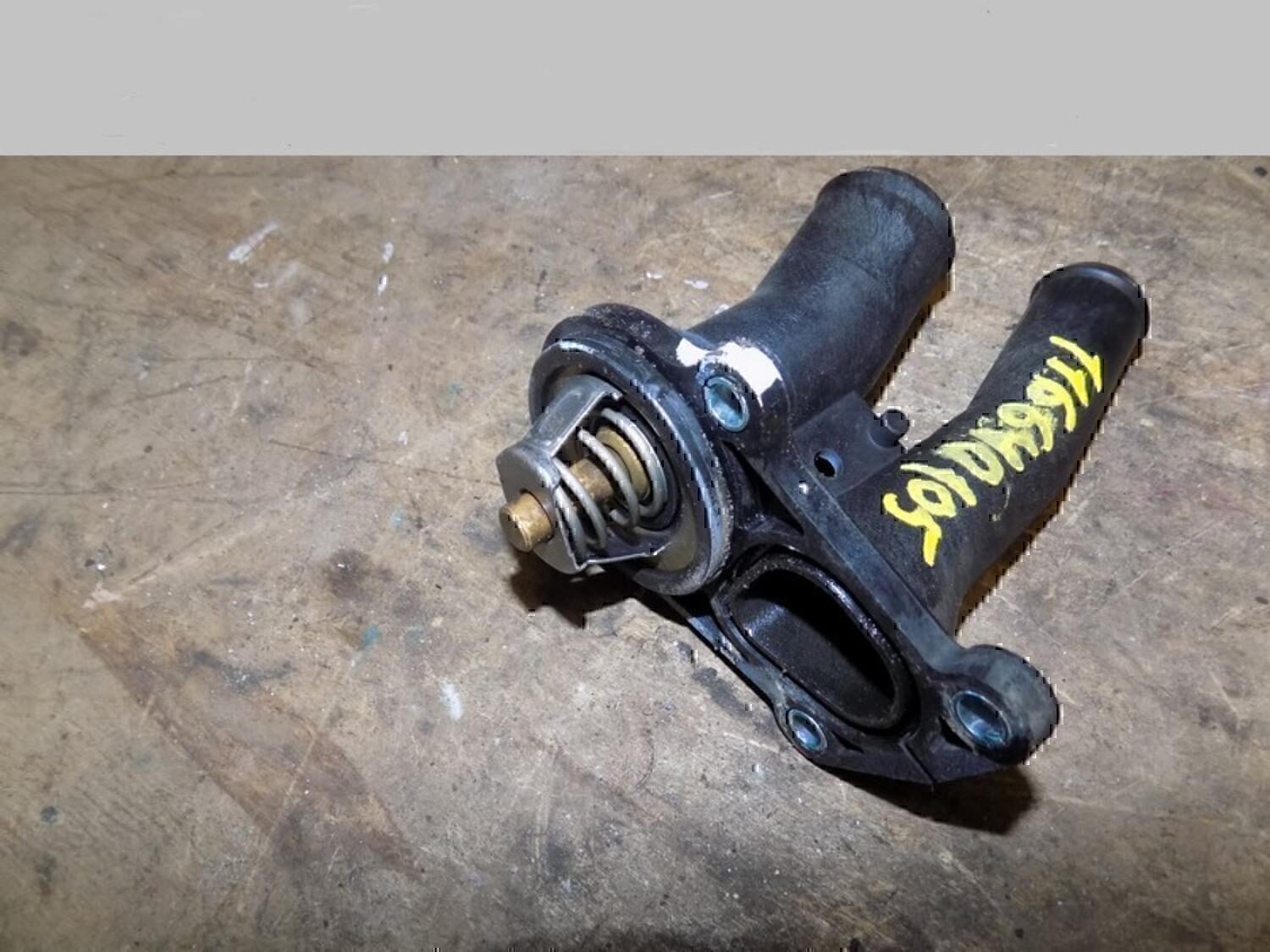 Крышка термостата FORD Focus II 2005-2008