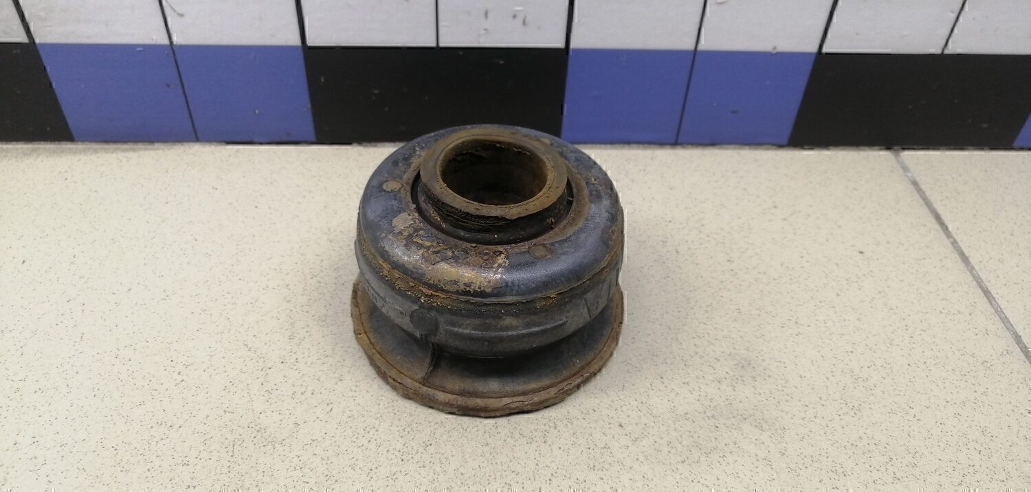 Опора кузова TOYOTA Land Cruiser (150)-Prado 2009>