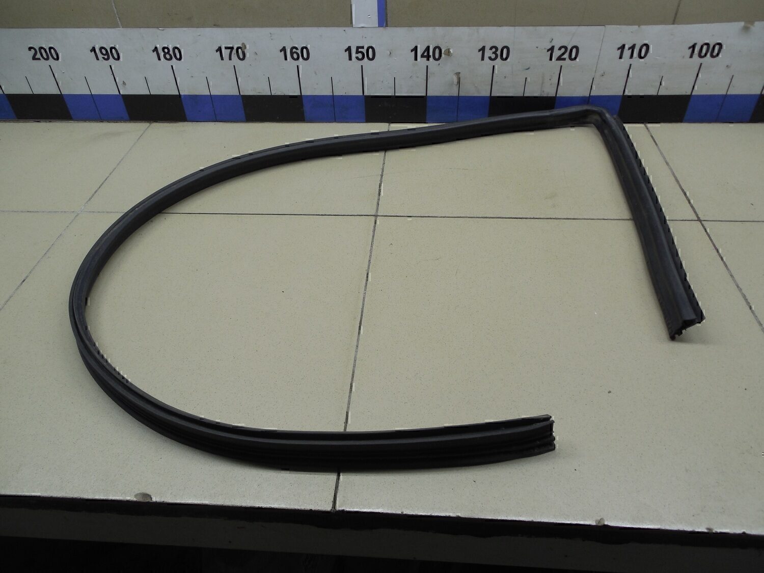 Уплотнитель проема двери FORD Focus I 1998-2004