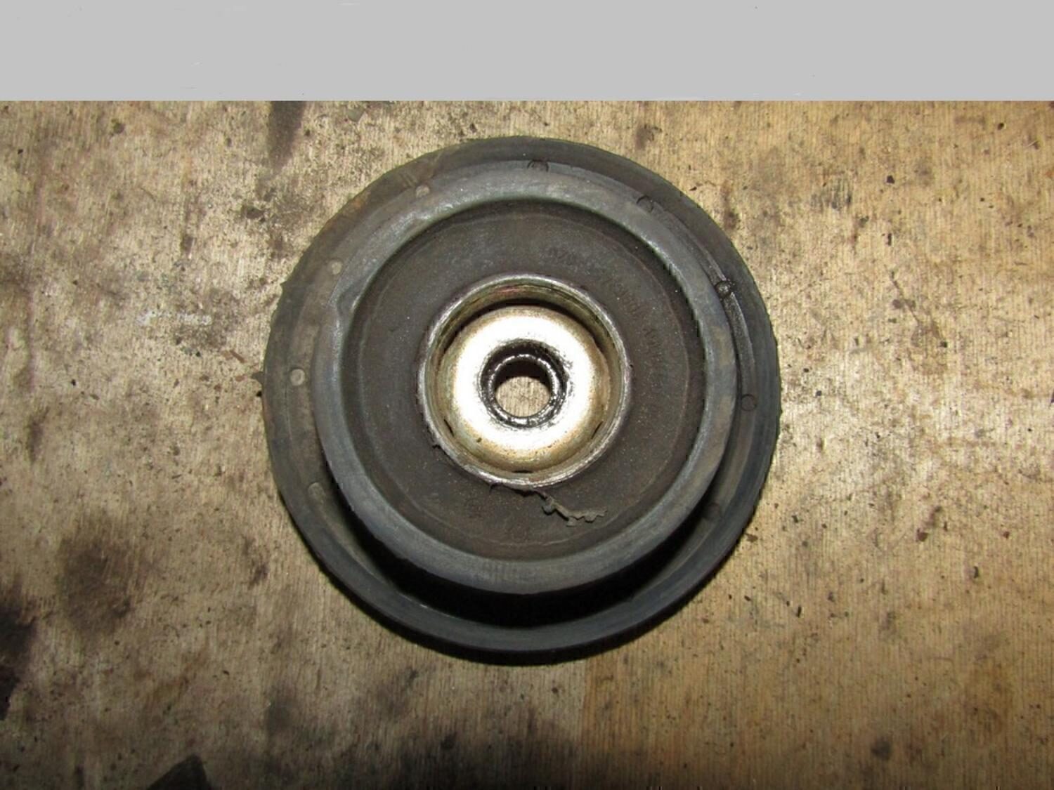 Опора переднего амортизатора VW Golf II/Jetta II 1983-1992