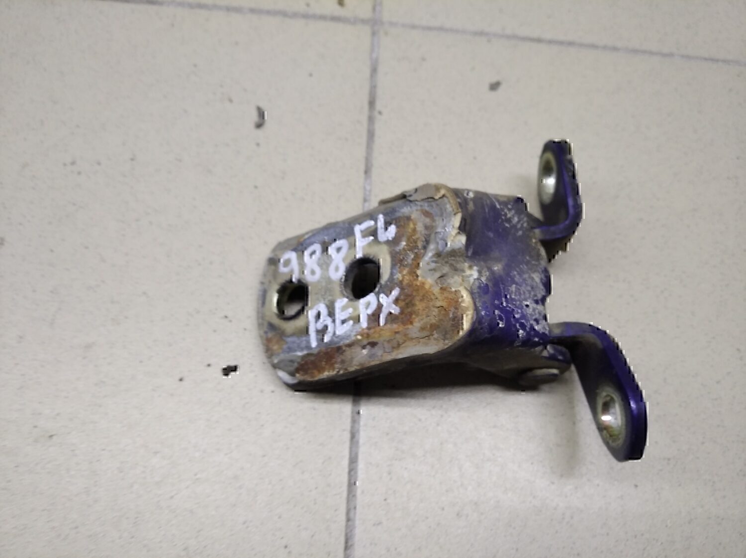 Петля двери NISSAN Almera N16 2000-2006