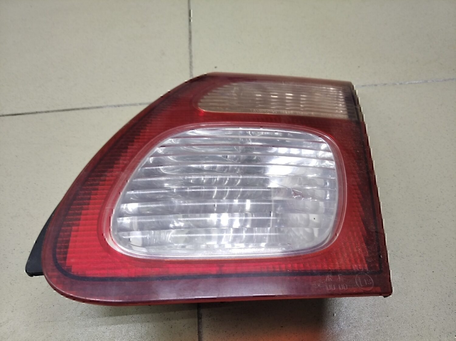 Фонарь задний внутренний правый NISSAN Almera N16 2000-2006