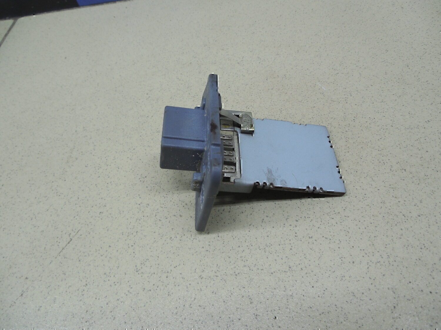 Резистор отопителя VAZ Lada Granta 2011>