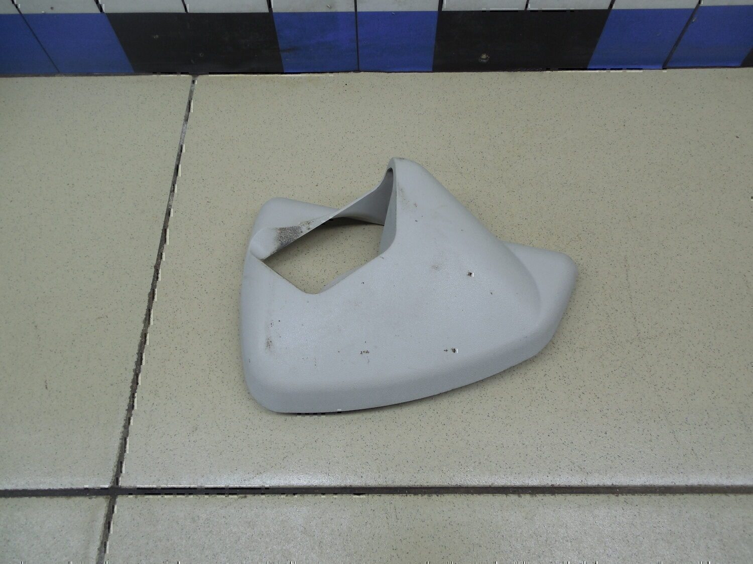 Накладка (кузов внутри) VAZ Lada Granta 2011>