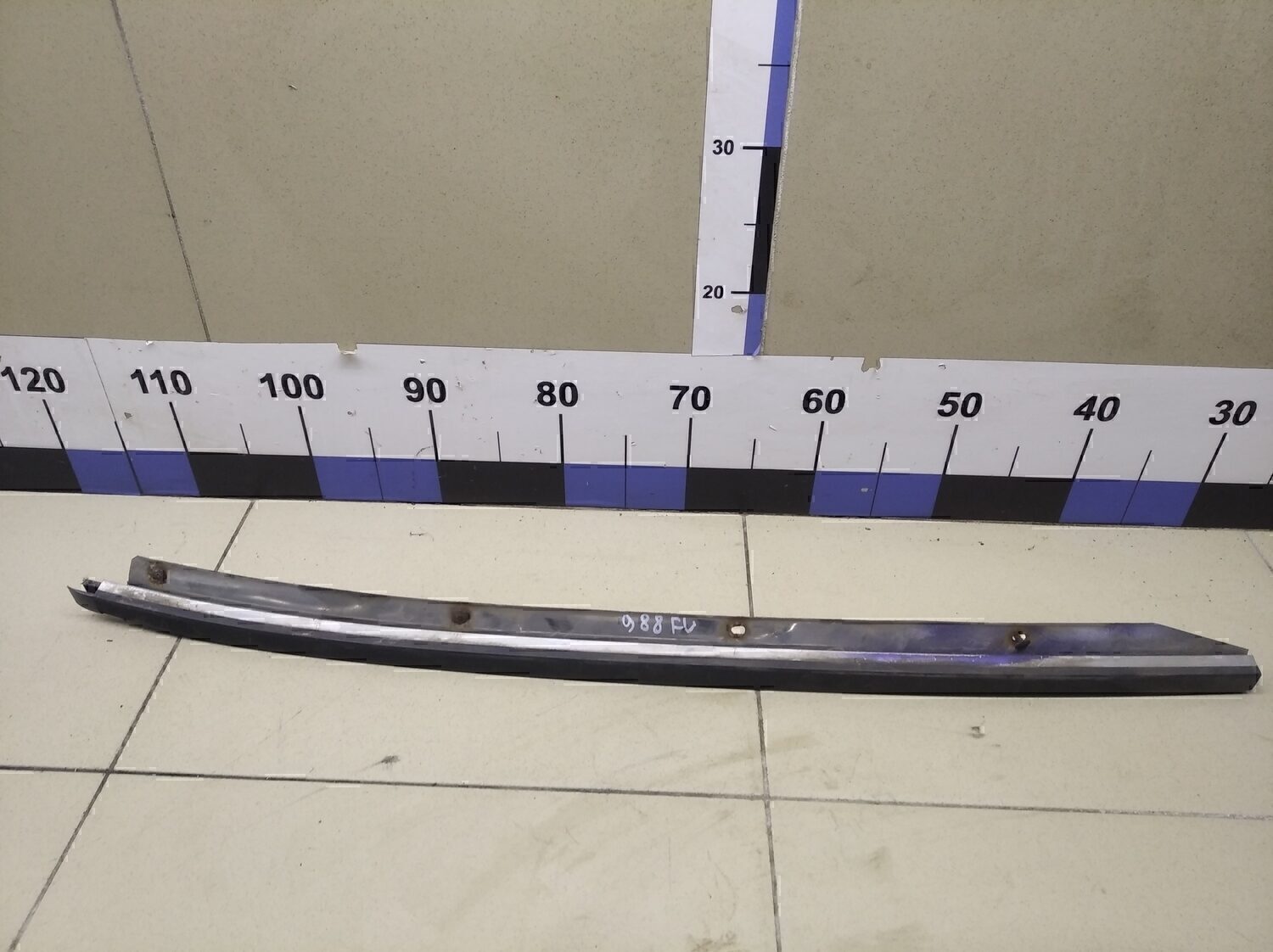 Накладка стекла переднего левого NISSAN Almera N16 2000-2006