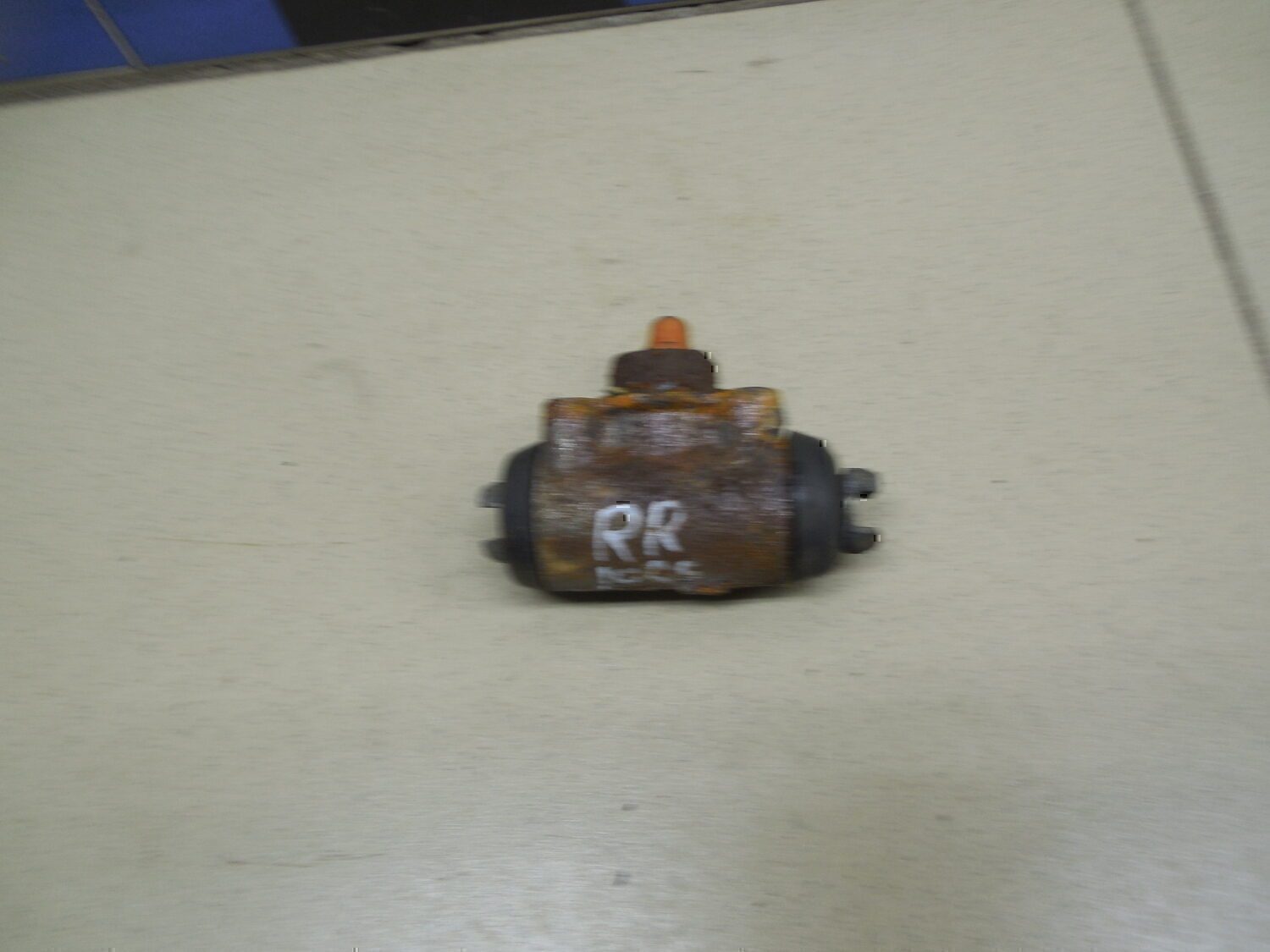 Цилиндр тормозной задний VAZ Lada Granta 2011>