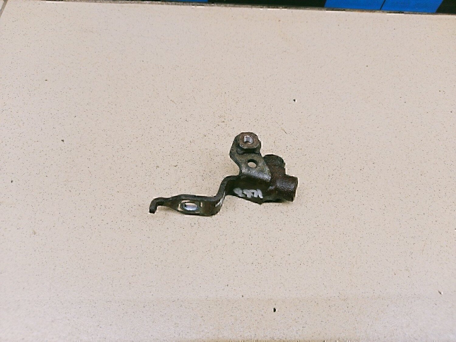 Распределитель тормозных сил TOYOTA Land Cruiser (150)-Prado 2009>