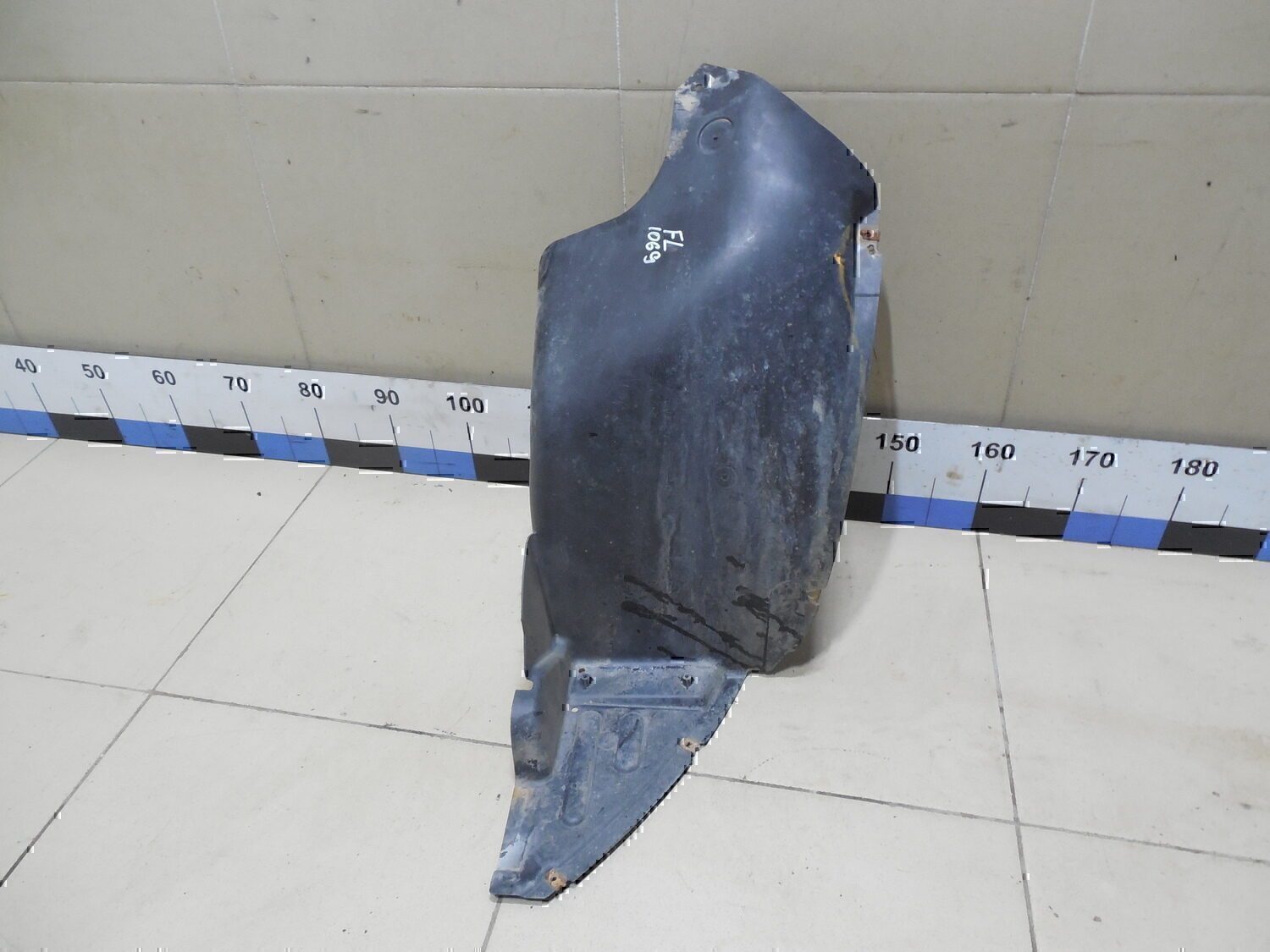 Локер передний левый VAZ Lada Granta 2011>