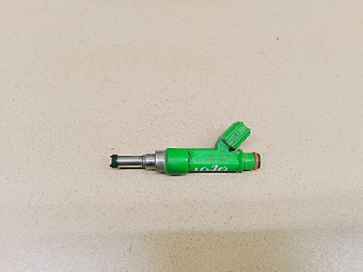 Форсунка инжекторная электрическая TOYOTA RAV 4 2013-2019