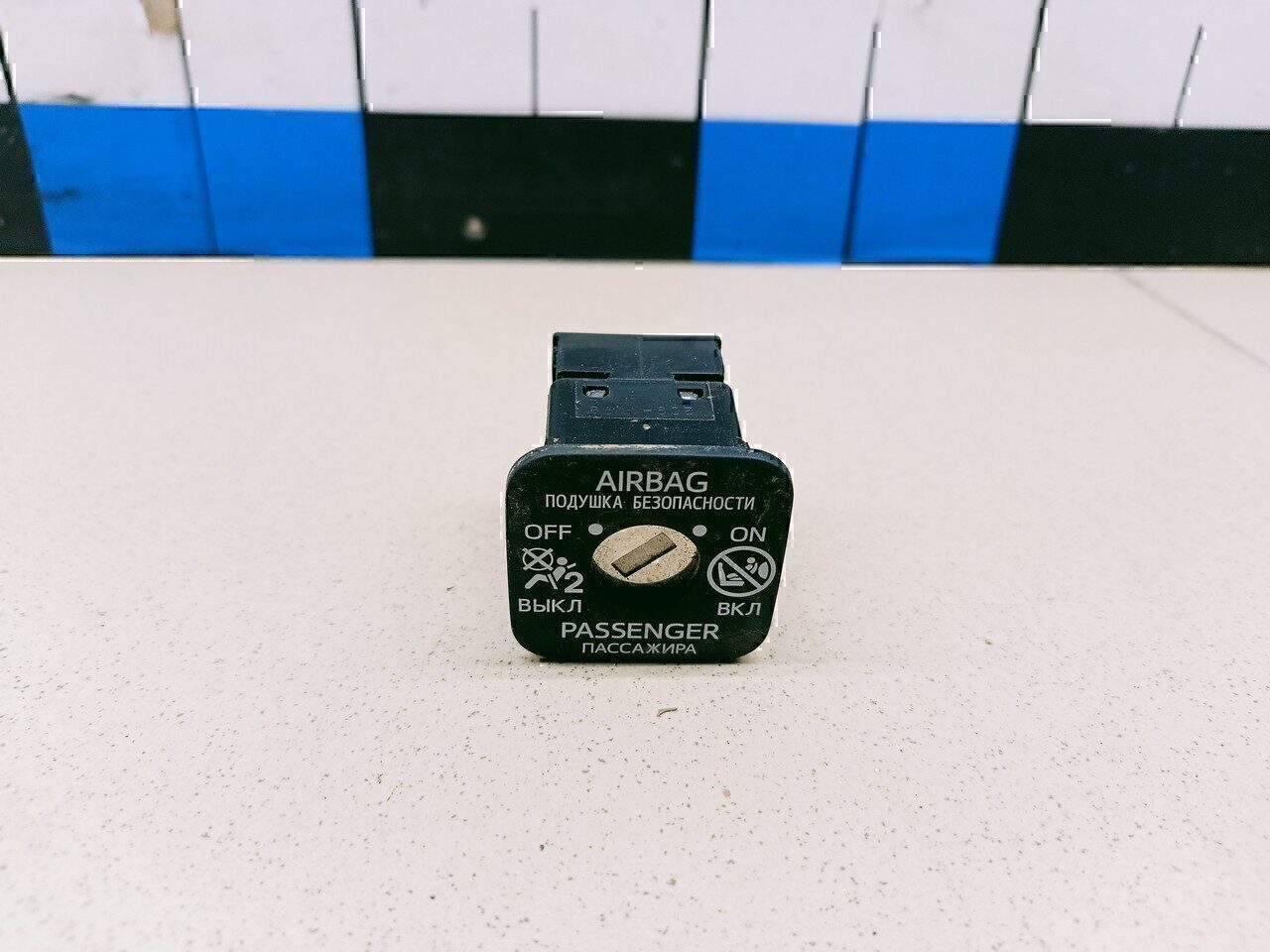 Выключатель TOYOTA RAV 4 2013-2019